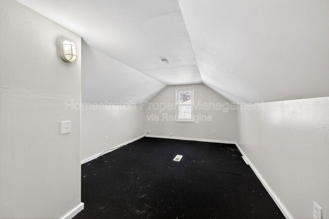 Building Photo - 6029 Evergreen Blvd