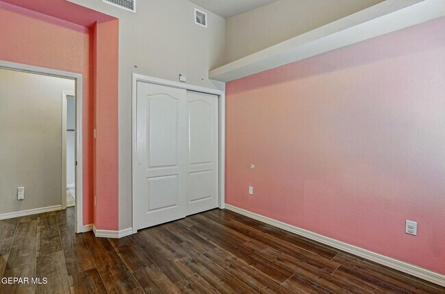 Building Photo - 14329 Owl Point Ave
