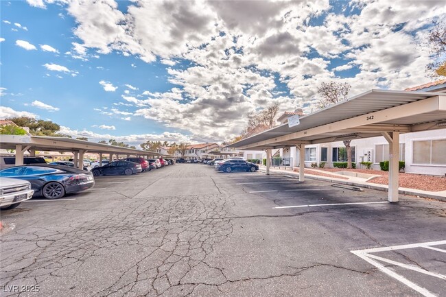 Building Photo - 3058 Tarpon Dr