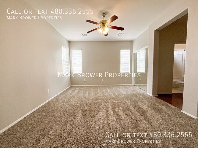 Building Photo - 4450 E Oxford Ln