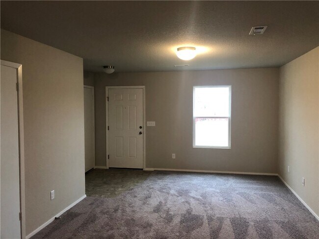 Building Photo - 1906 E Center St