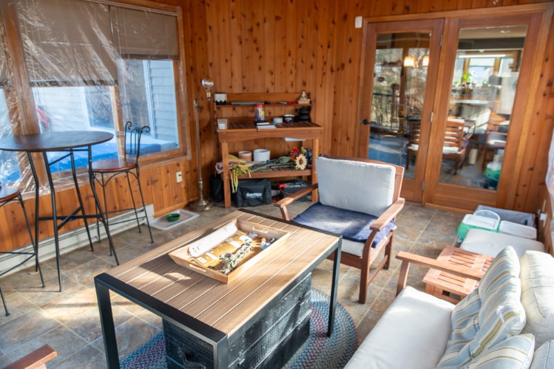 Building Photo - 873 Iowa Ave W