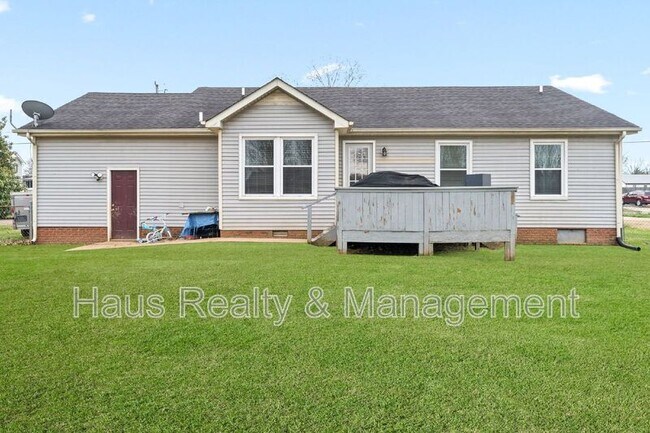Building Photo - 919 Desota Ln
