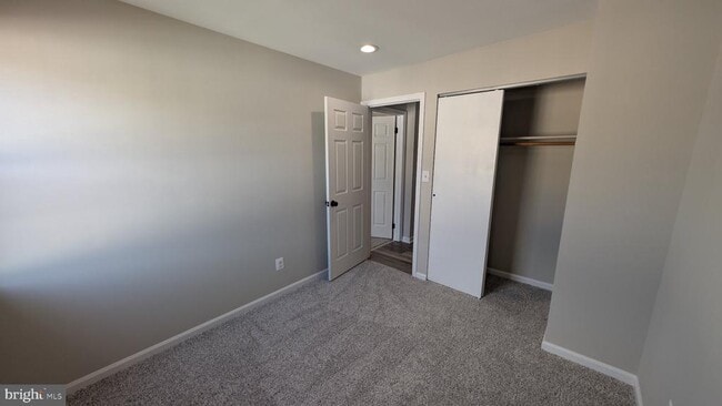 Building Photo - 16303 Taconic Cir