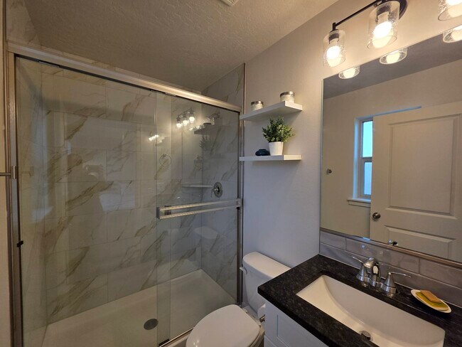 Building Photo - 6817 Rd 108