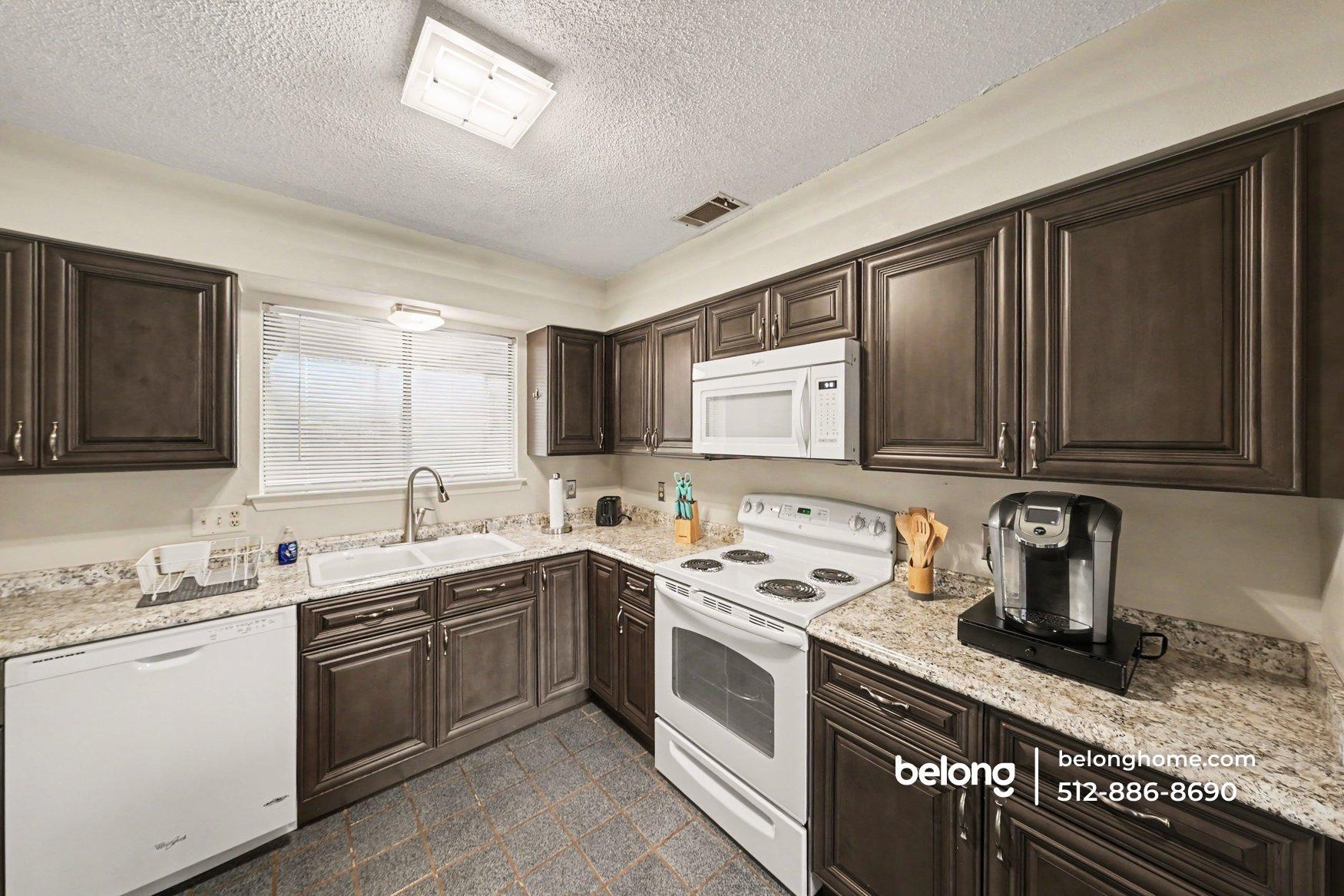 Building Photo - 426 Spring River Dr