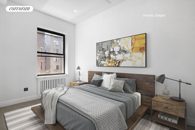 Building Photo - 8 E 74th St