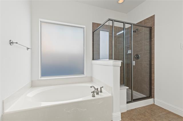 Building Photo - 420 Preston Creek Dr