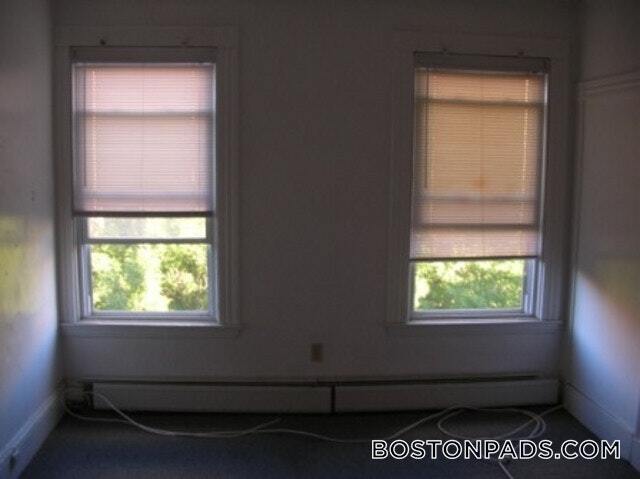 Building Photo - 35 Brookline St