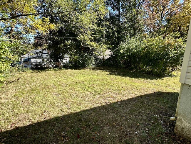 Building Photo - 7121 Lamont Dr