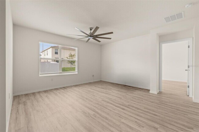 Building Photo - 1078 Clay Blvd