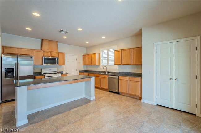 Building Photo - 315 Woodland Moss Rd