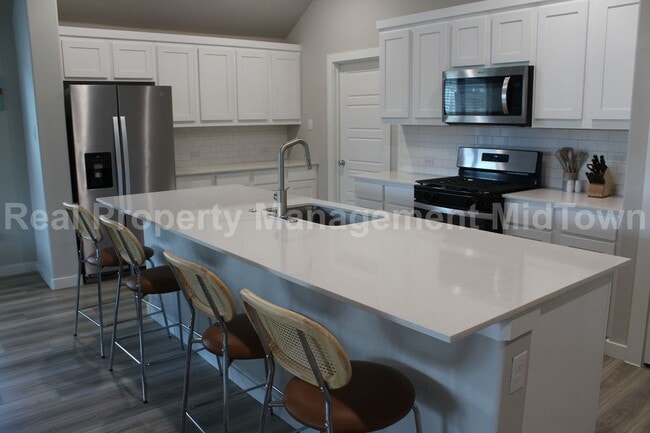 Building Photo - Modern 3-Bedroom Home in Prime Forney Loca...