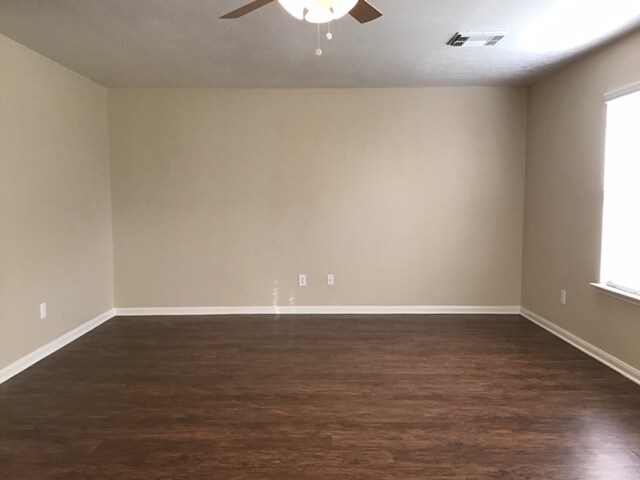 Building Photo - 18018 Melissa Springs Dr