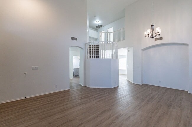 Building Photo - Spacious 5-Bedroom Home with Open Layout & Private Backyard