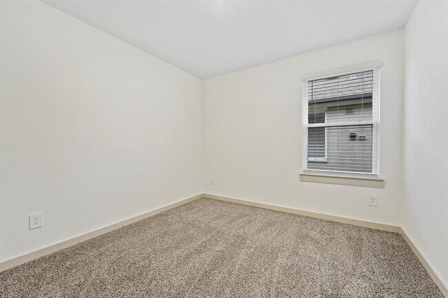 Building Photo - 7714 Murciana Dr