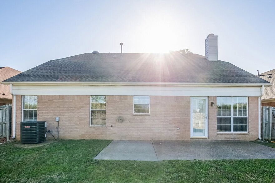 Building Photo - 3143 Woodland Pine Dr