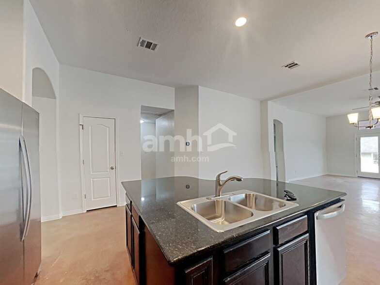 Building Photo - 101 Brook Shire