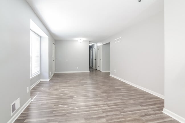 Building Photo - Cozy 3 Bedroom Home in Grandview, MO