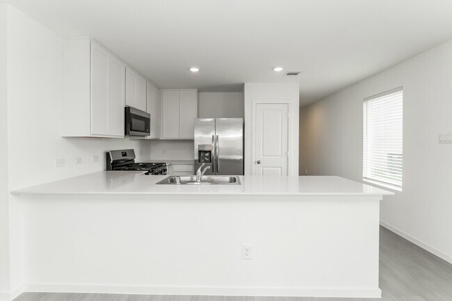 Building Photo - 10829 Bird Of Paradise Ln