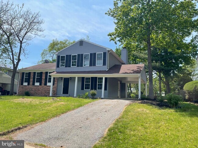 Building Photo - 13301 Coldwater Dr