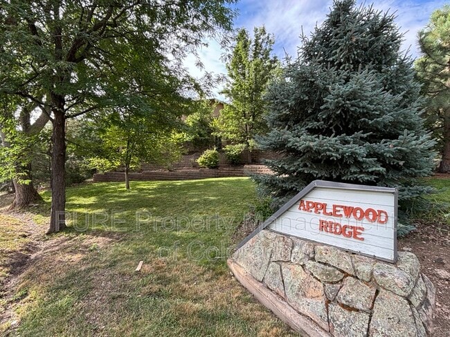 Building Photo - 14471 Applewood Ridge Rd