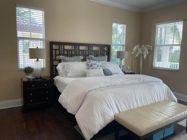 Building Photo - 124 Tulip Tree Ct