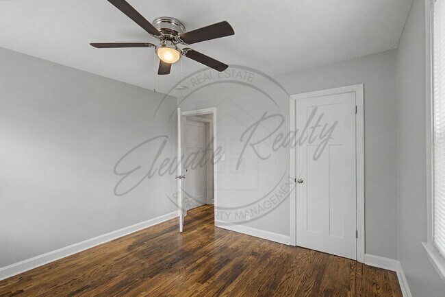 Building Photo - Four Bedroom Ranch with Finished Basement in Clarksville!