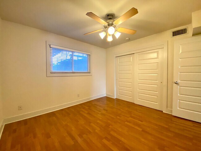 Building Photo - 3815 Guadalupe St