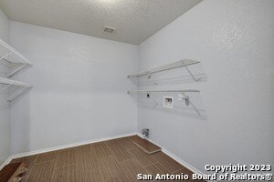 Building Photo - 265 Hinge Path