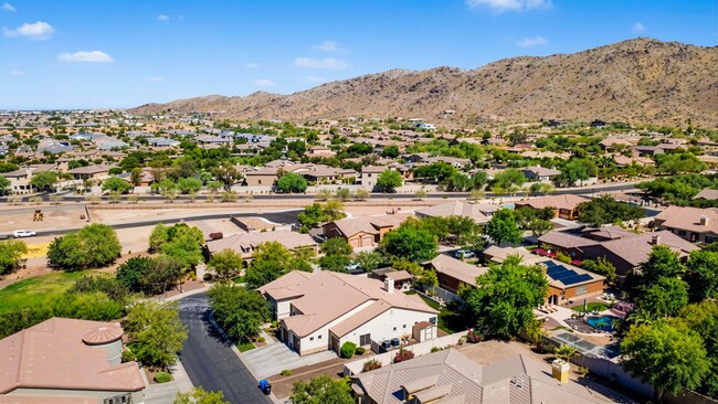 Building Photo - Welcome to this inviting Phoenix Rental - Available!
