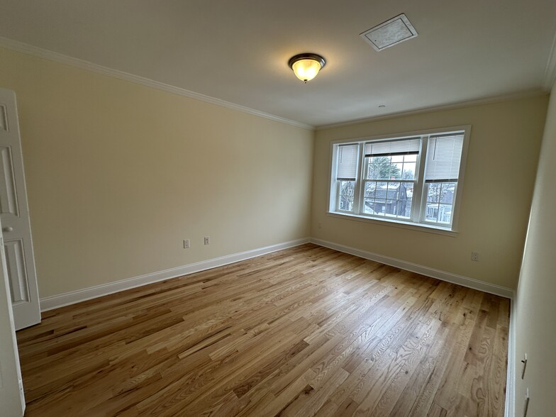 Building Photo - 65 Langdon St
