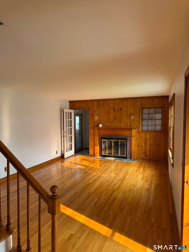 Building Photo - 25 Ludlow Manor