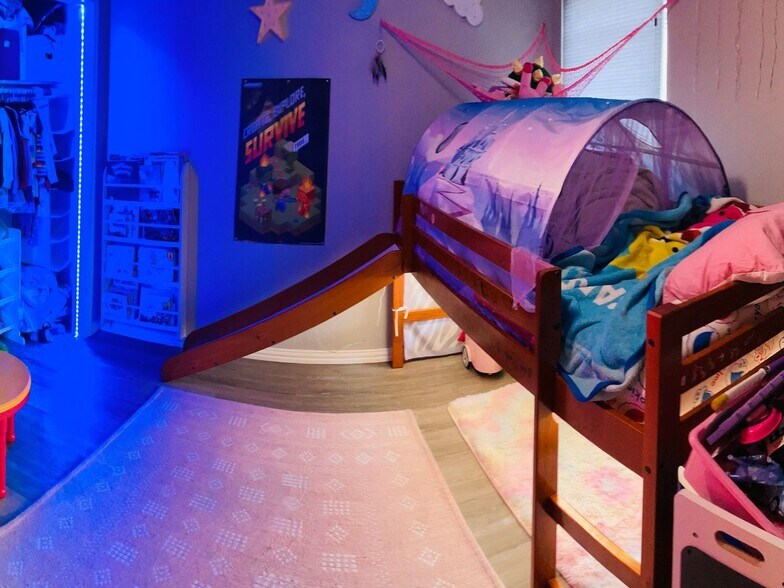 Building Photo - 5624 Giddyup Ln