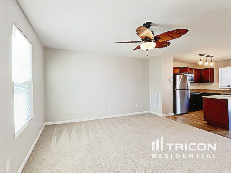 Building Photo - 415 Merus Dr