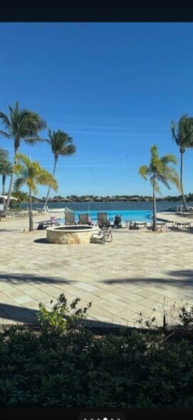 Building Photo - 229 Vinadio Blvd