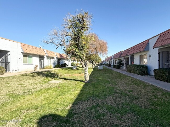 Building Photo - 6812 N 35th Ave