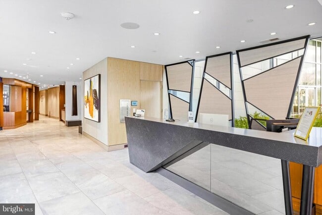 Building Photo - 145 Riverhaven Dr