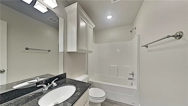 Building Photo - 11204 Burham Ave