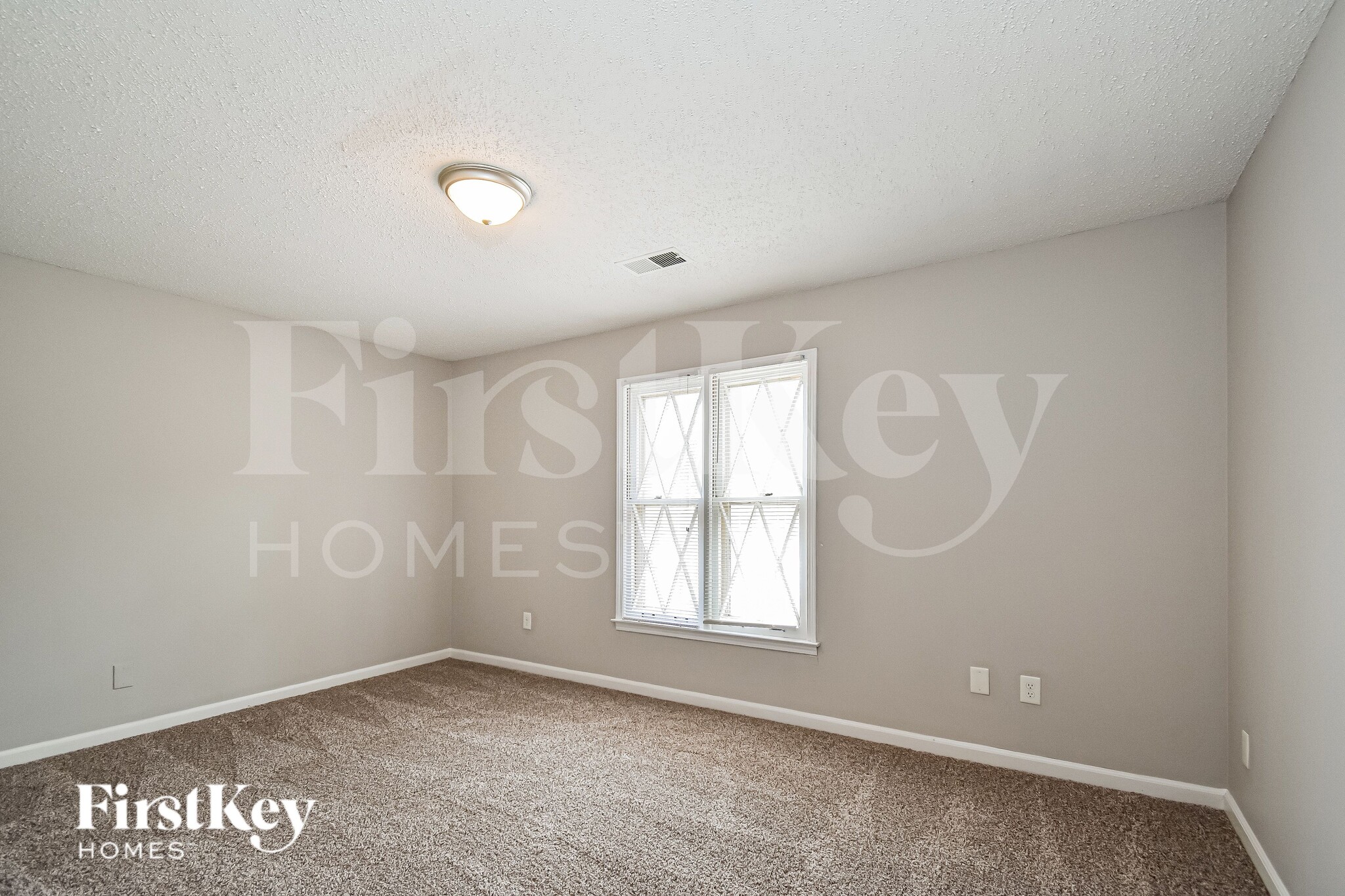 Building Photo - 143 Walnut Creek Rd