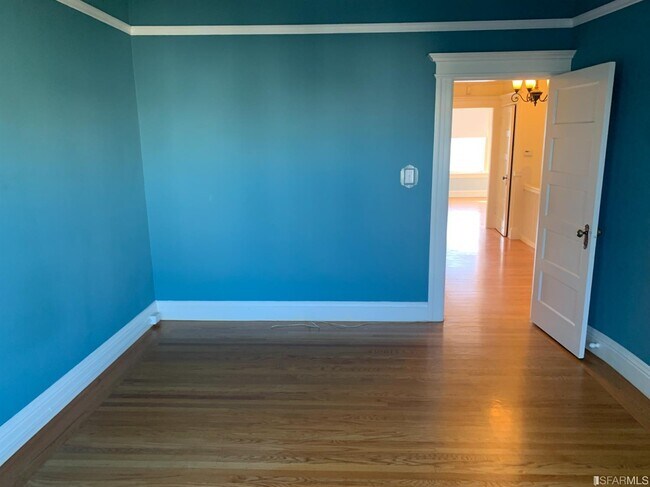 Building Photo - 238 8th Ave