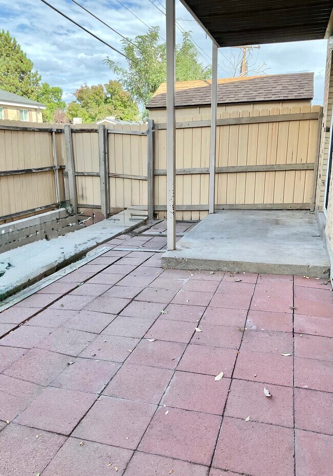 JPEG image - Villa Rosa