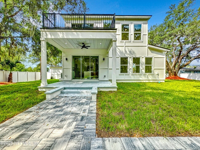 Building Photo - 5395 Heckscher Dr