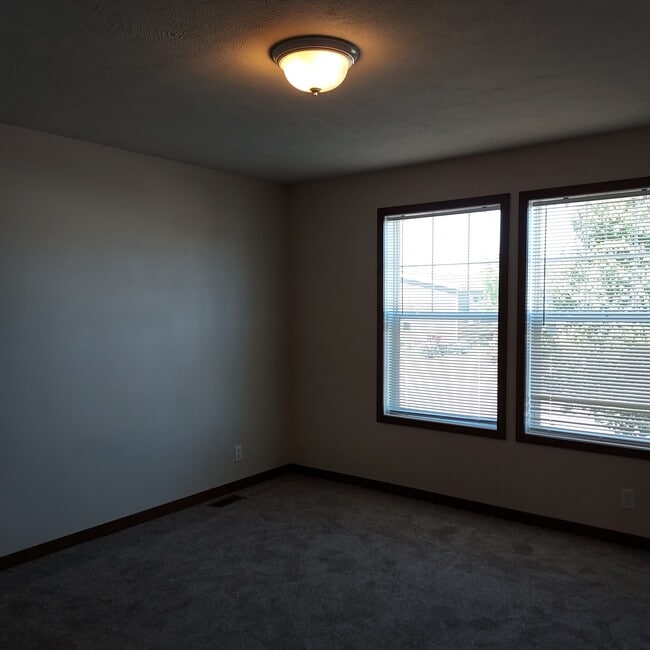 Building Photo - 6225 Imperial Dr