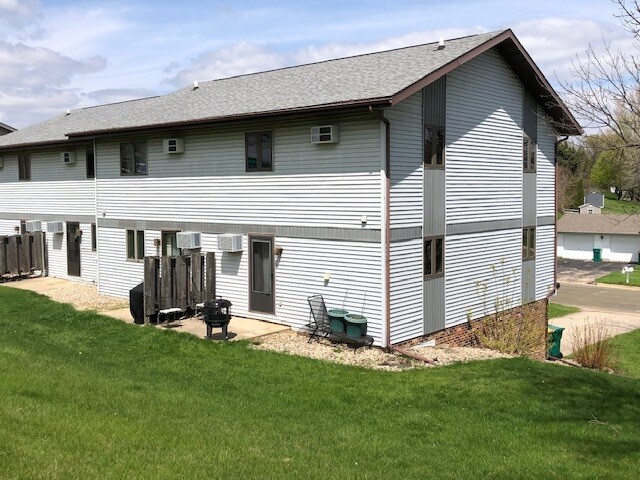 Building Photo - 1361 Field Ct
