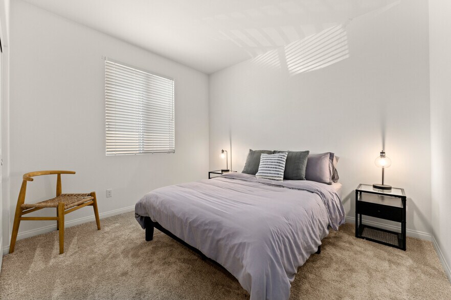 Building Photo - 14623 Gulfstream Ln