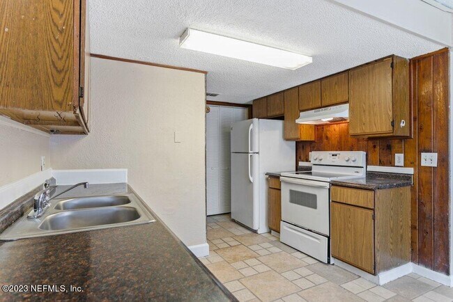 Building Photo - 791 Assisi Ln