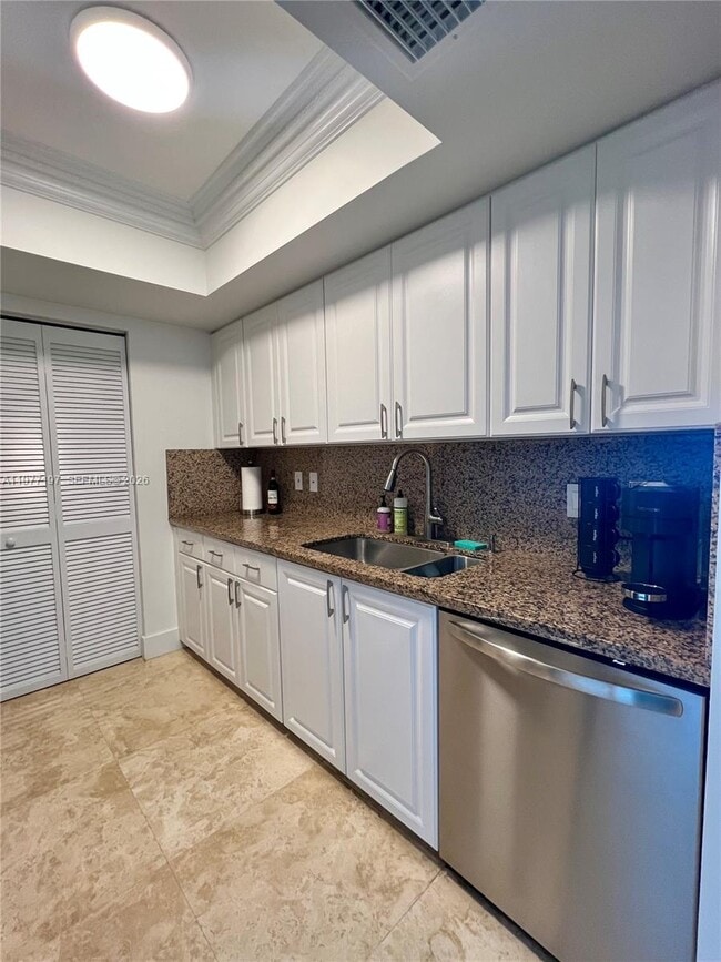 Building Photo - 90 Alton Rd