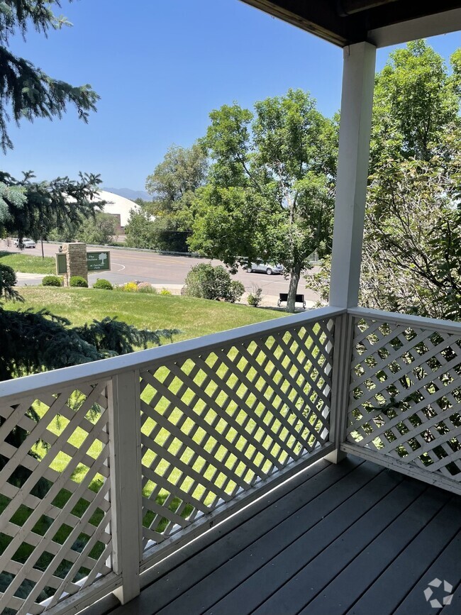 Building Photo - Adorable 2bd/2ba in Lakewood!