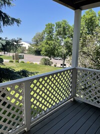 Building Photo - Adorable 2bd/2ba in Lakewood!